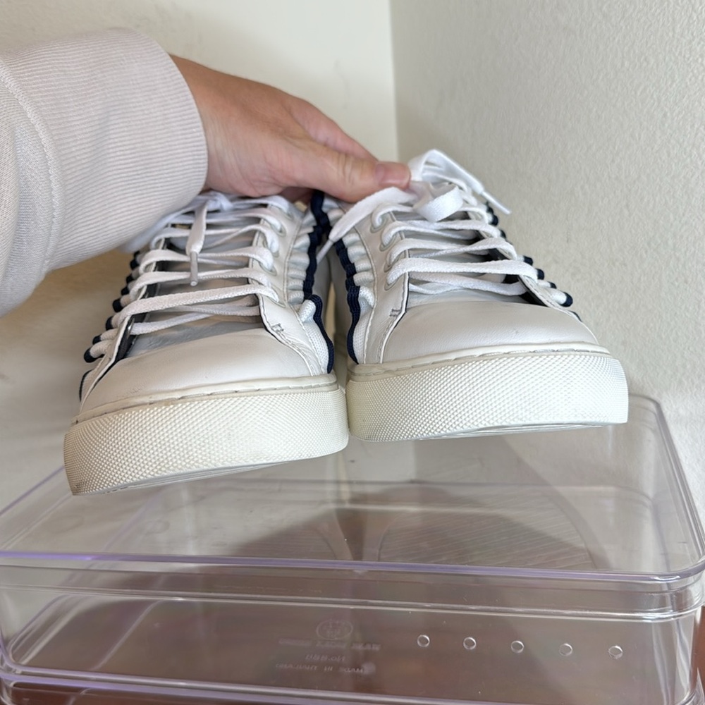Tory Burch Women’s Ruffle Leather Sneaker, White and Navy, size 10 - Picture 11 of 13